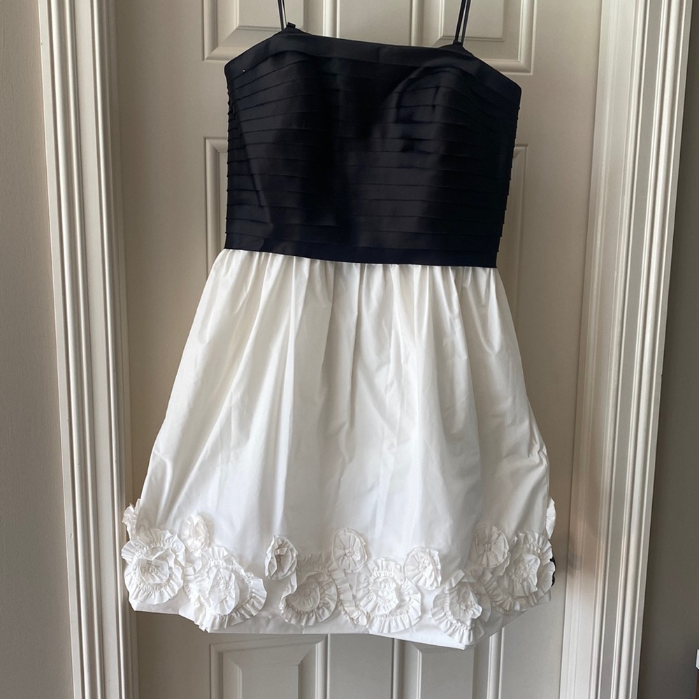 Black and off white strapless cocktail dress size 12 NWOT